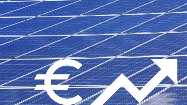 Preisentwicklung 2022: Entwicklung der Kosten von Solaranlagen