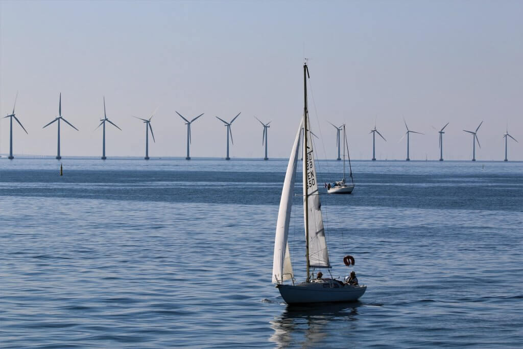 Windenergie ist ebenfalls eine Lösung zur Stromgewinnung auf Booten