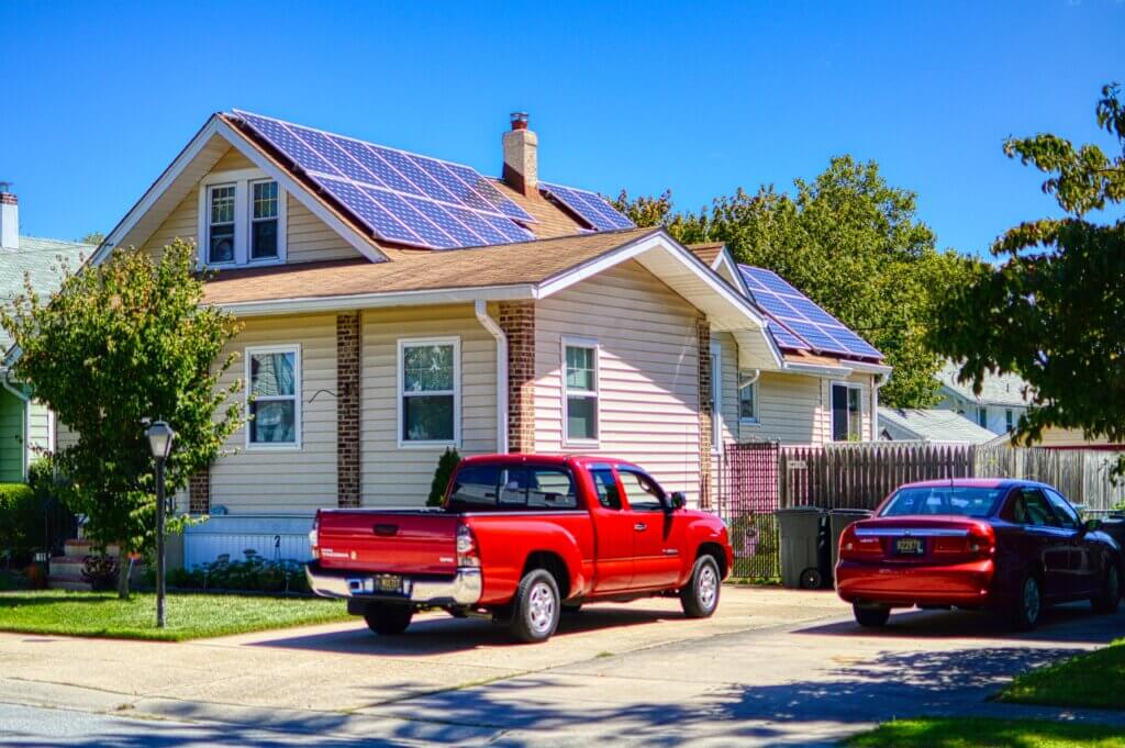 Bei Solarpartys kannst Du die Solaranlage Deiner Nachbarn kennenlernen. 